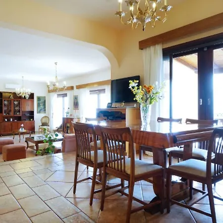 Katerina-despina Apartment *
